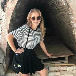 Meet your Posher, Veronica